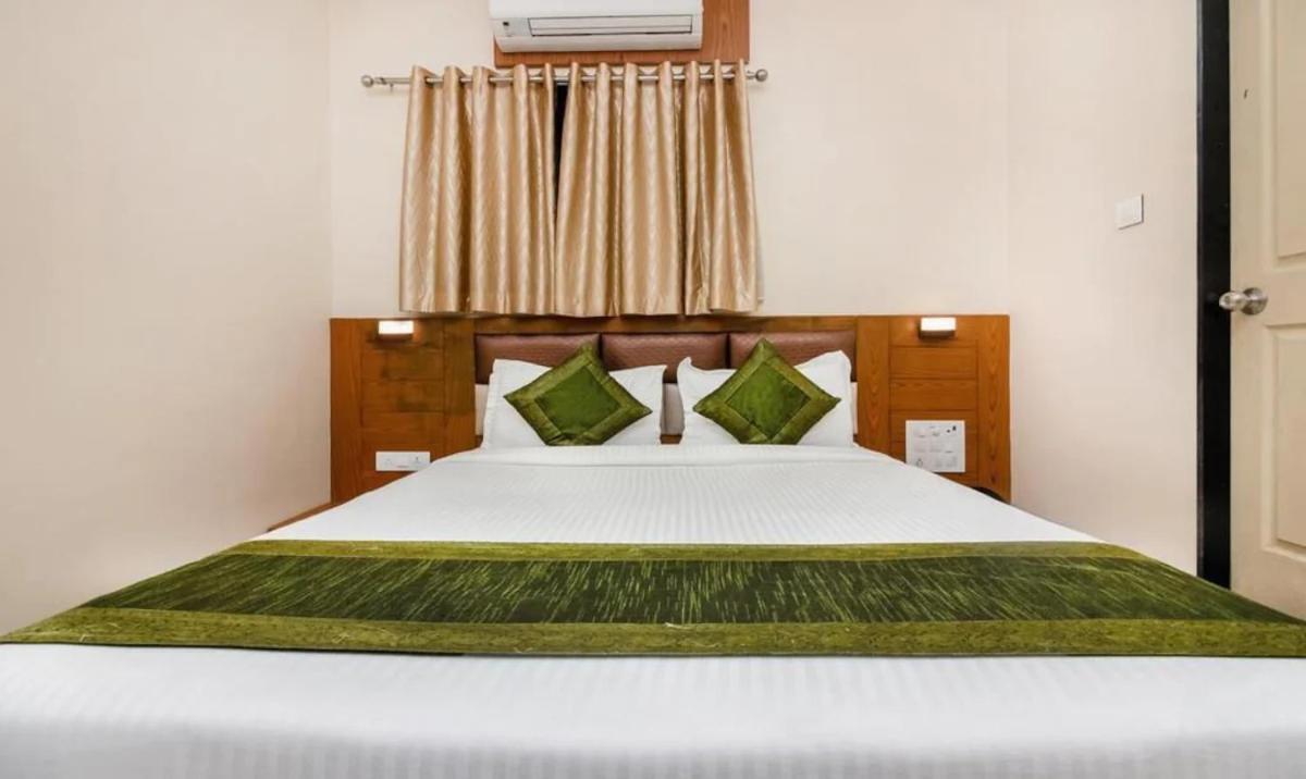 Hotel Volga Plaza Mumbai  Buitenkant foto