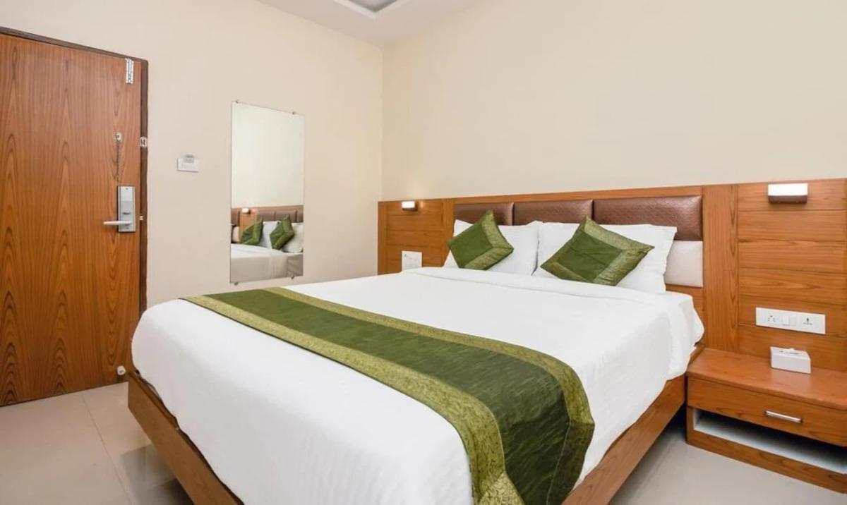 Hotel Volga Plaza Mumbai  Buitenkant foto